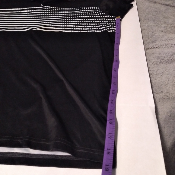 EUC Black Oakley Polo Shirt with White Stripes Men's XL Golf Shirt - Picture 6 of 6